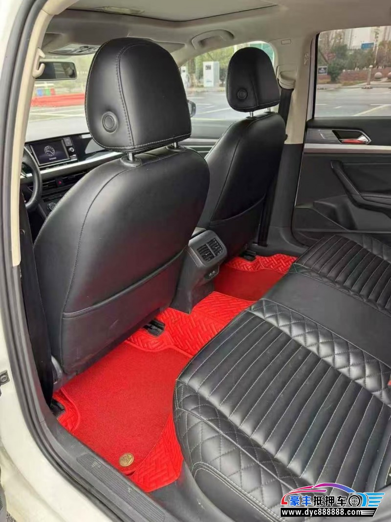 20年大众朗逸轿车抵押车出售