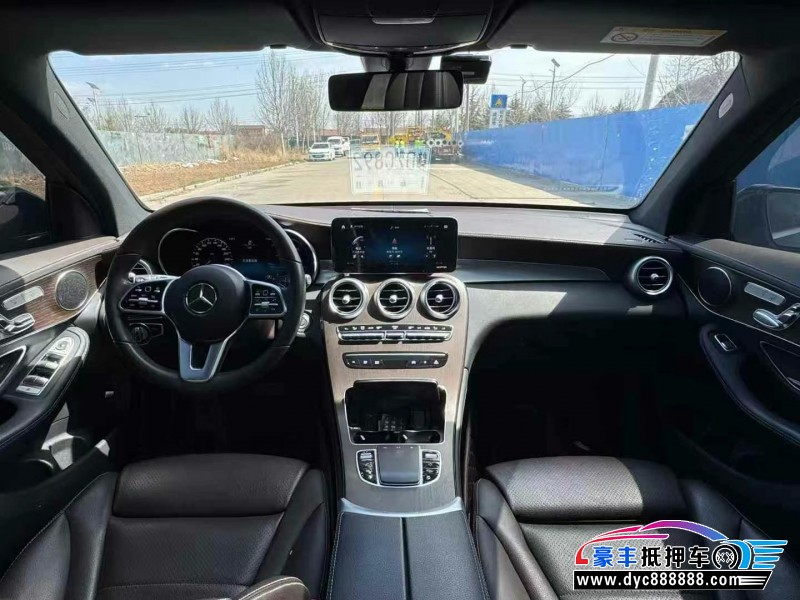 21年奔驰GLC轿车抵押车出售