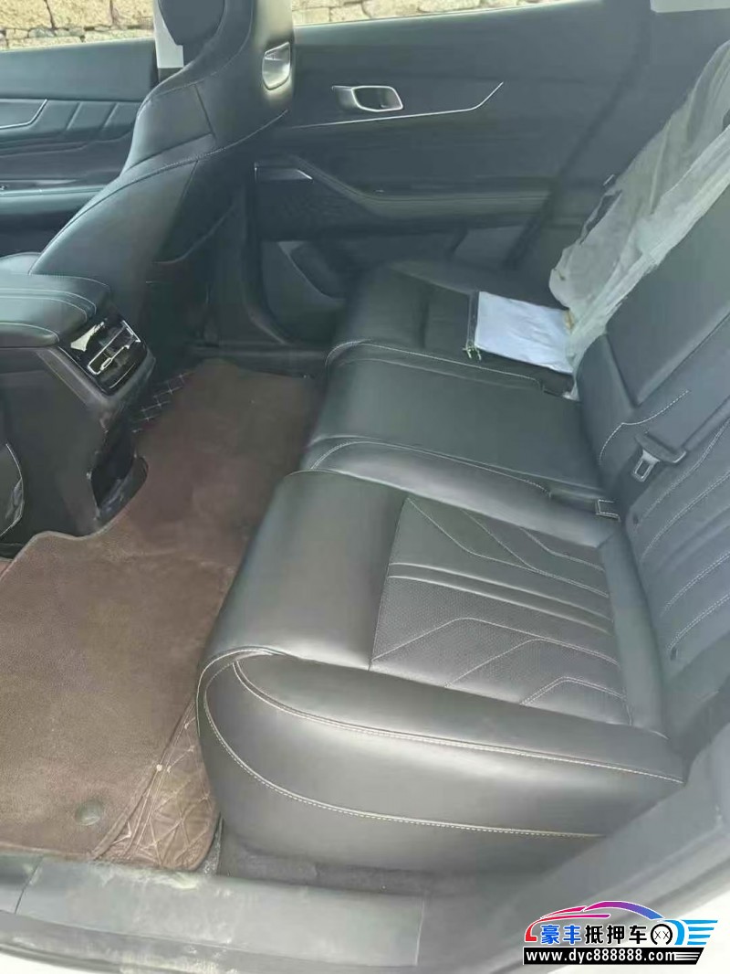 24年长安长安UNI轿车抵押车出售