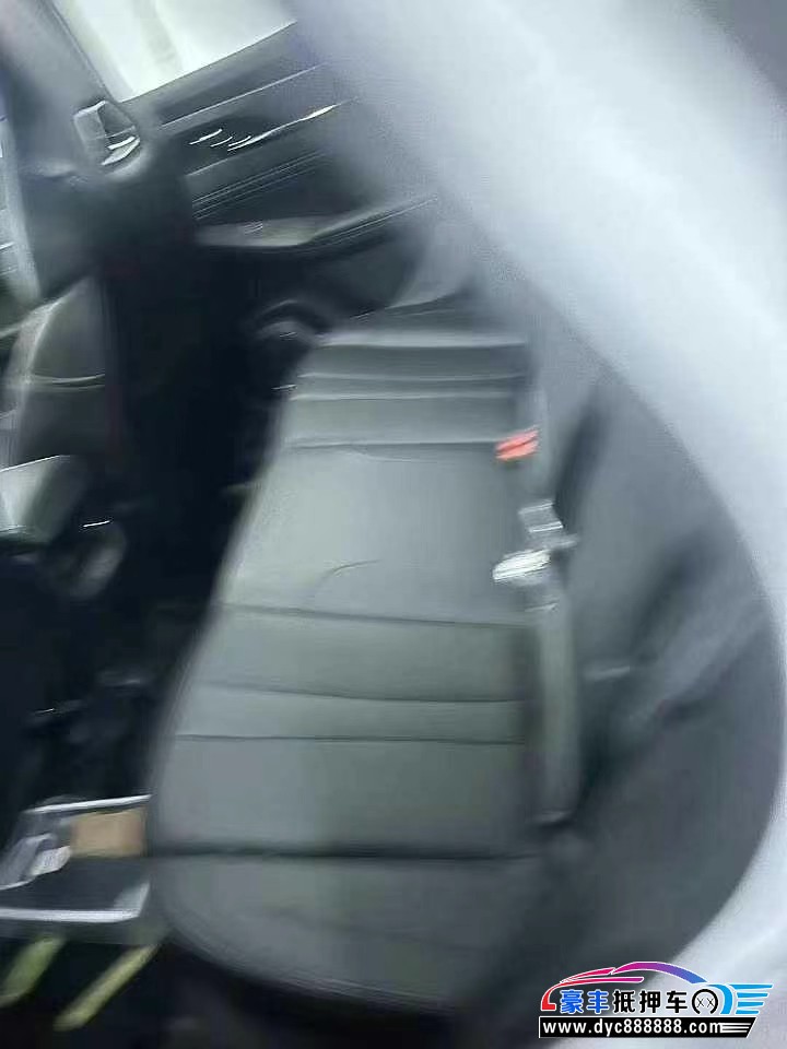 25年东风风神L7轿车抵押车出售