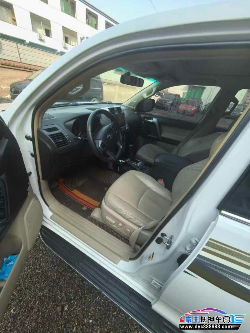 13年丰田普拉多（霸道）轿车抵押车出售