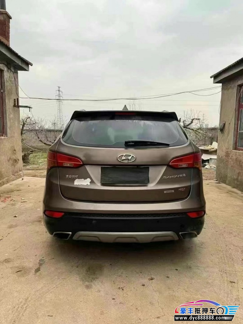 13年现代全新胜达SUV抵押车出售