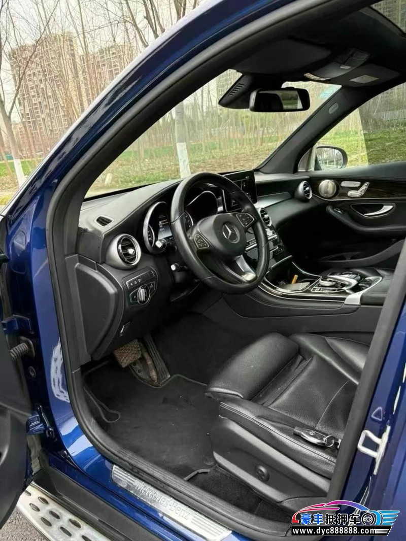 17年奔驰GLCSUV抵押车出售