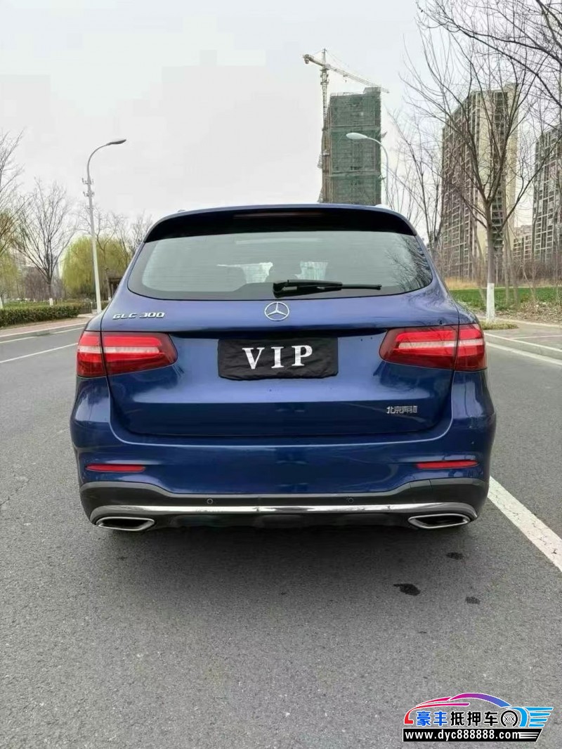 17年奔驰GLCSUV抵押车出售