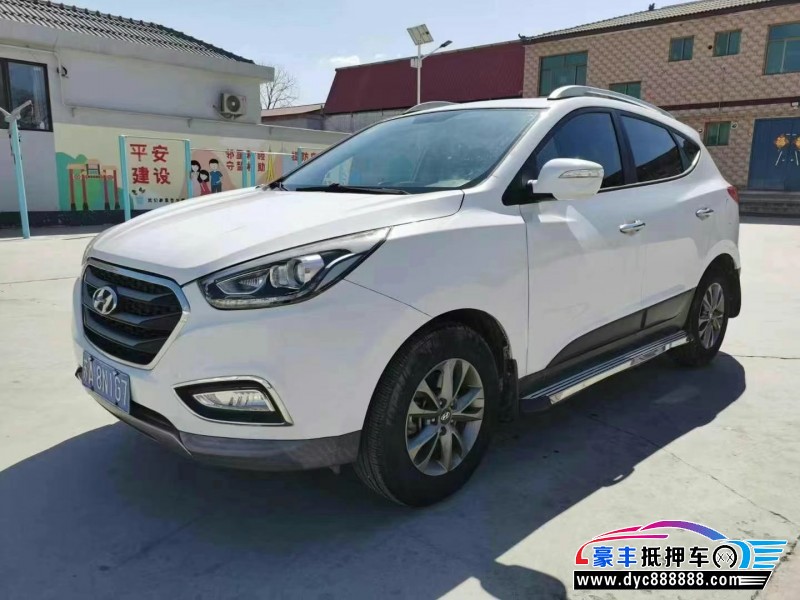 16年现代ix35轿车抵押车出售