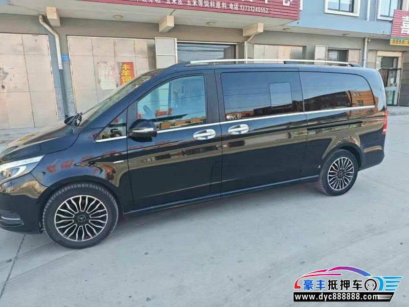17年奔驰V轿车抵押车出售