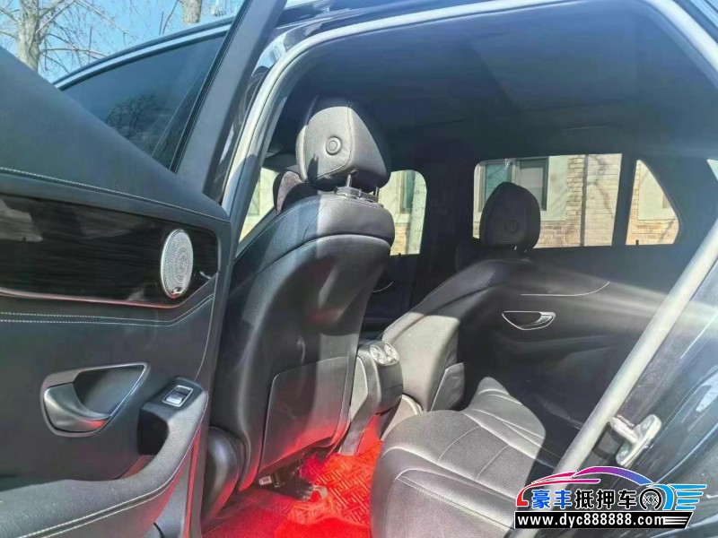 16年奔驰GLC轿车抵押车出售