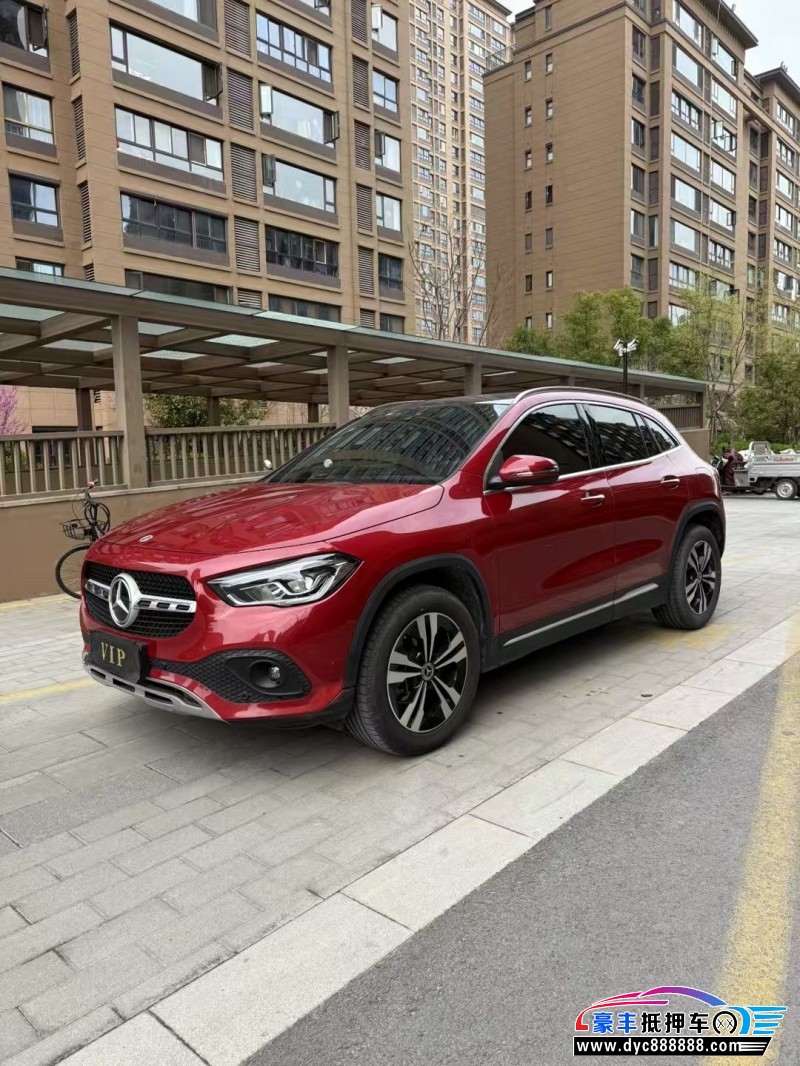 22年奔驰GLA轿车抵押车出售