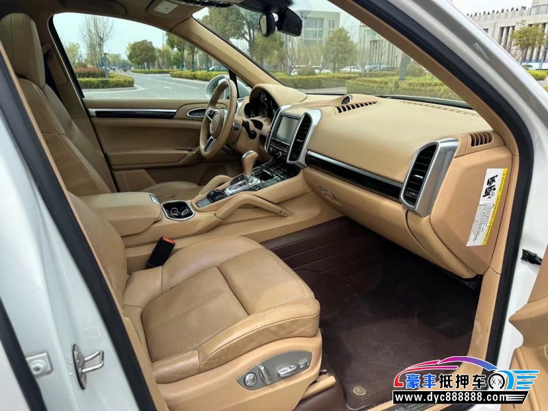 17年保时捷卡宴轿车抵押车出售