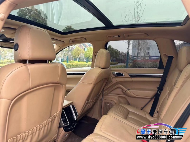 17年保时捷卡宴轿车抵押车出售