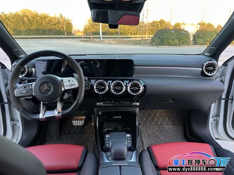 23年奔驰A级AMG轿车抵押车出售