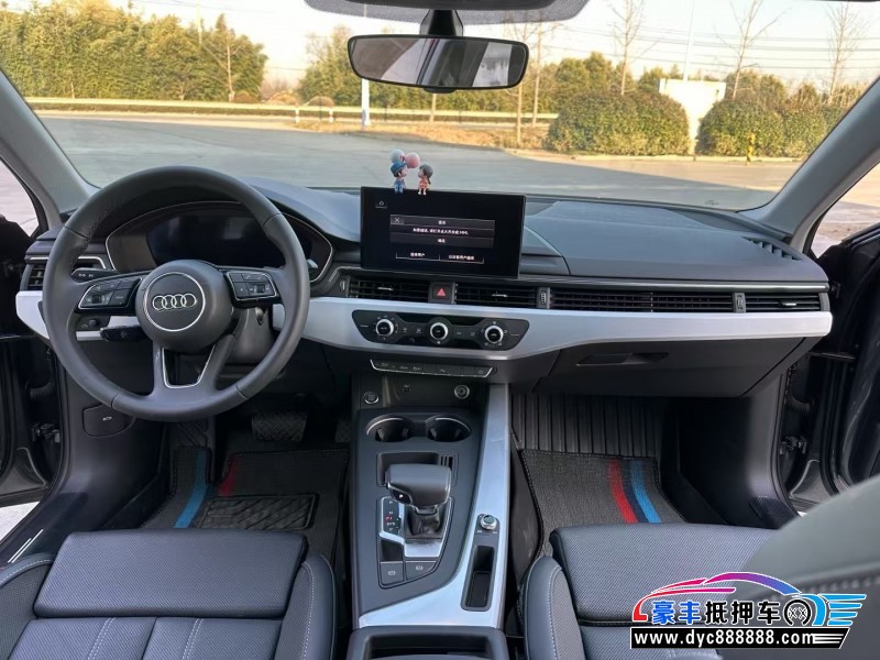 24年奥迪A4L轿车抵押车出售