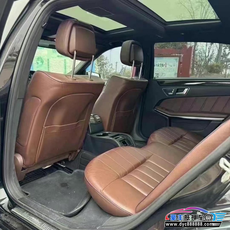 15年奔驰E轿车抵押车出售