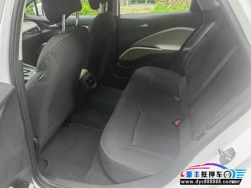 23年别克微蓝轿车抵押车出售