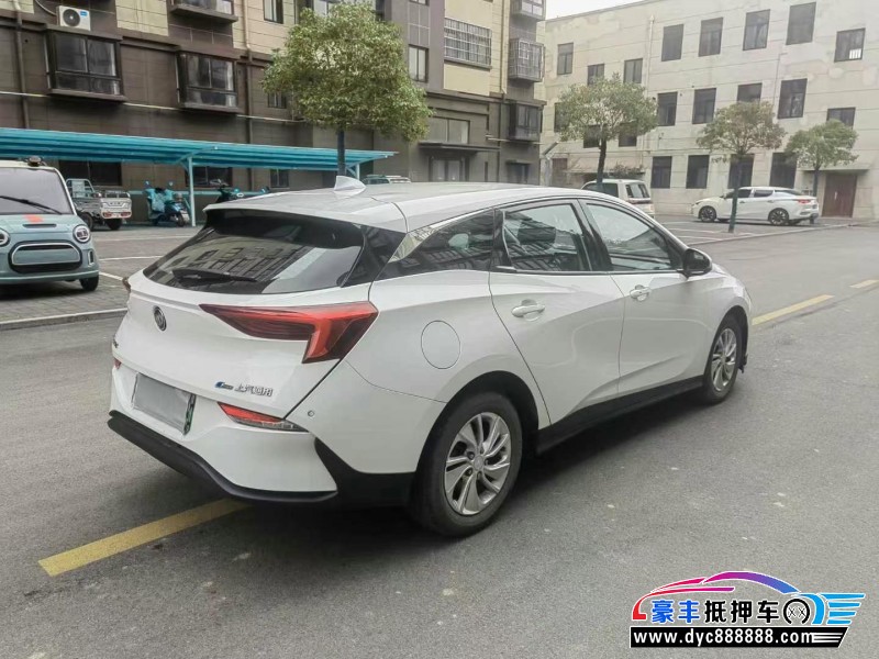 23年别克微蓝轿车抵押车出售