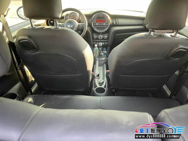 15年宝马MINI轿车抵押车出售