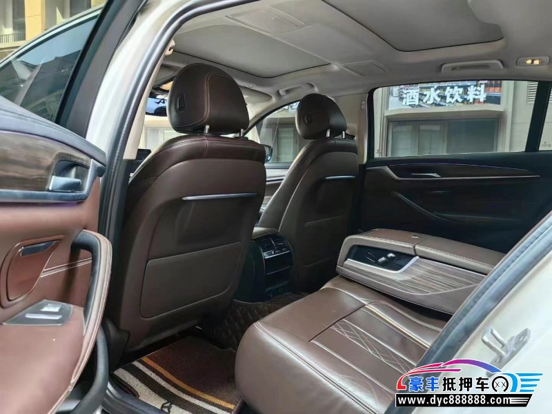 19年宝马5系轿车抵押车出售