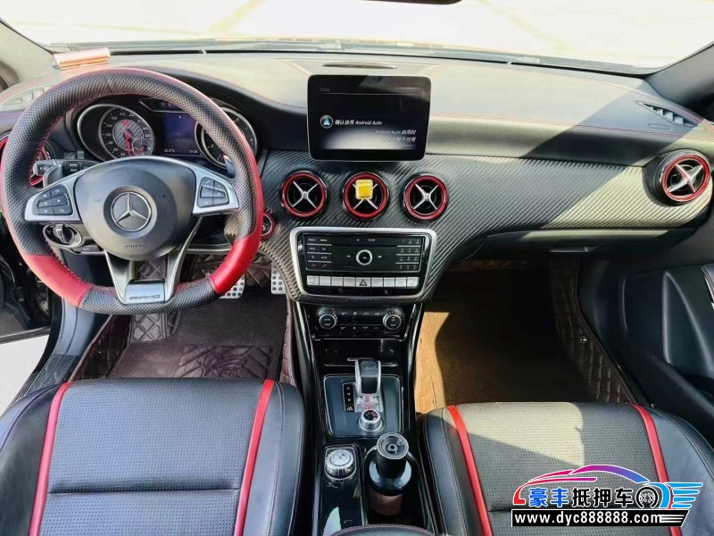 18年奔驰A级AMG轿车抵押车出售