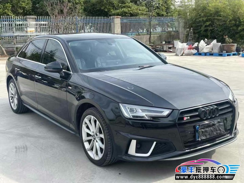19年奥迪A4L轿车抵押车出售