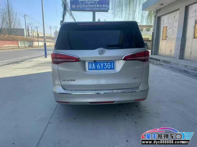 17年别克GL8轿车抵押车出售