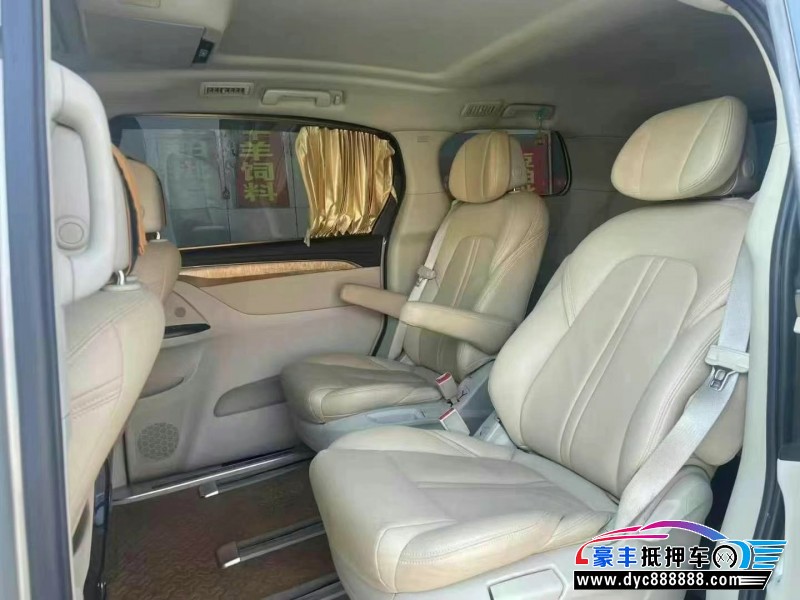 17年别克GL8轿车抵押车出售