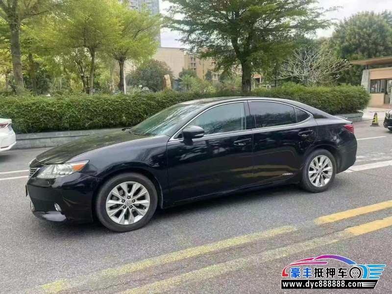 13年雷克萨斯ES轿车抵押车出售