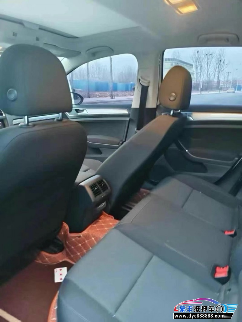 20年大众高尔夫轿车抵押车出售