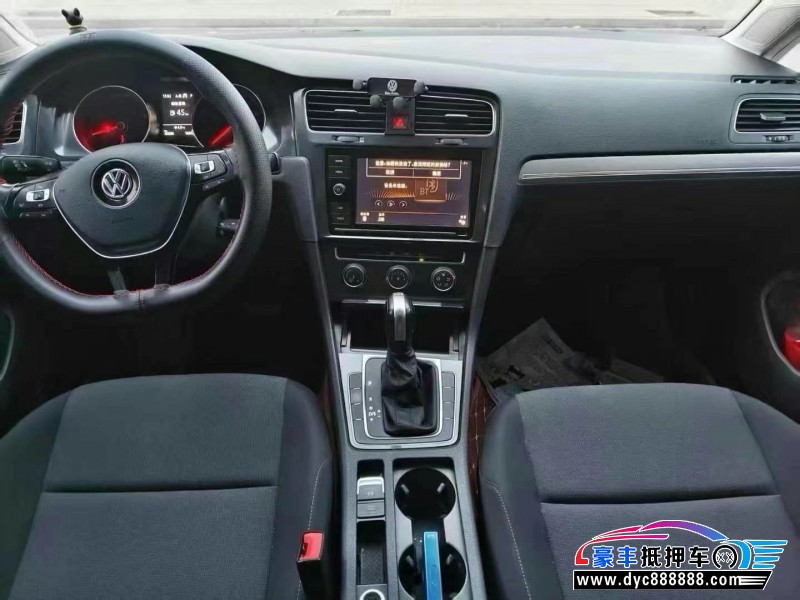 20年大众高尔夫轿车抵押车出售