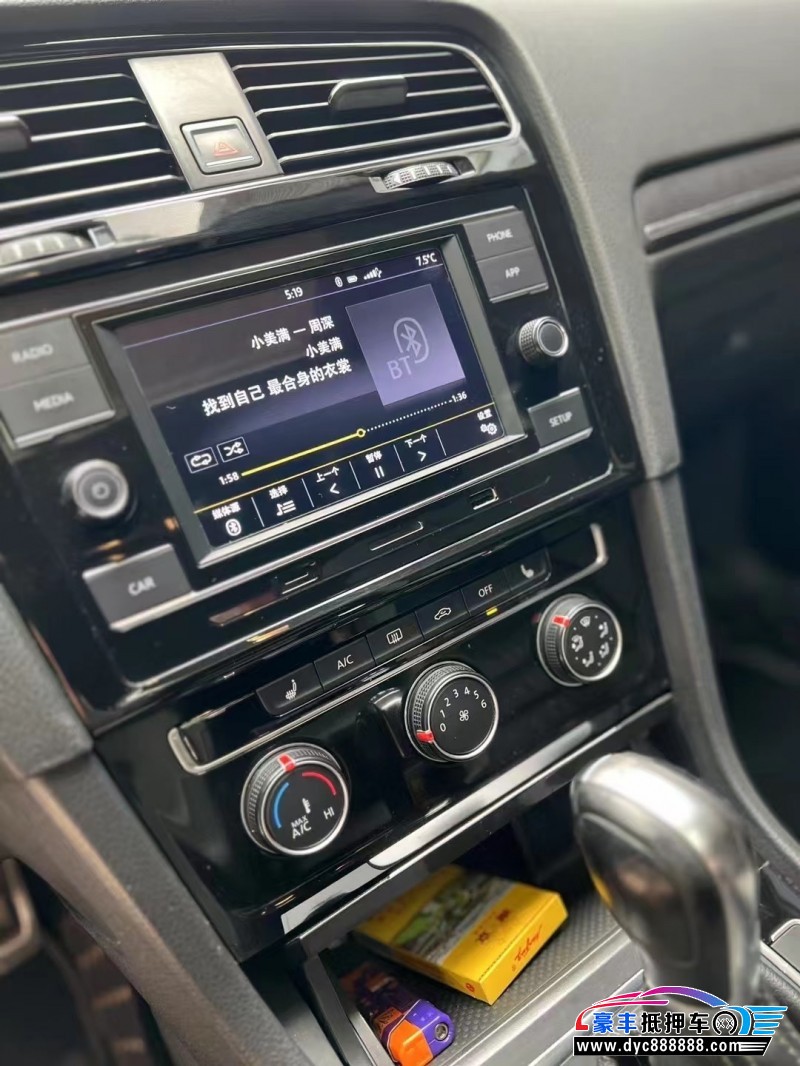 16年大众高尔夫轿车抵押车出售