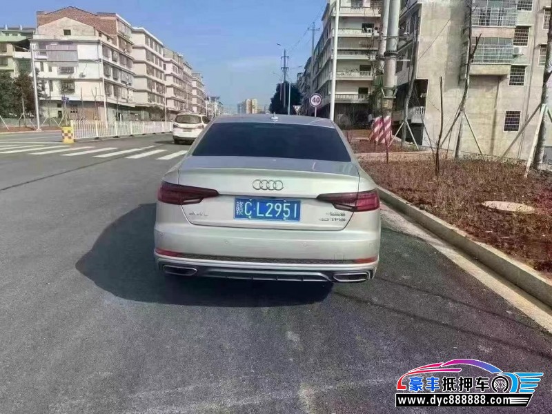 21年奥迪A4L轿车抵押车出售