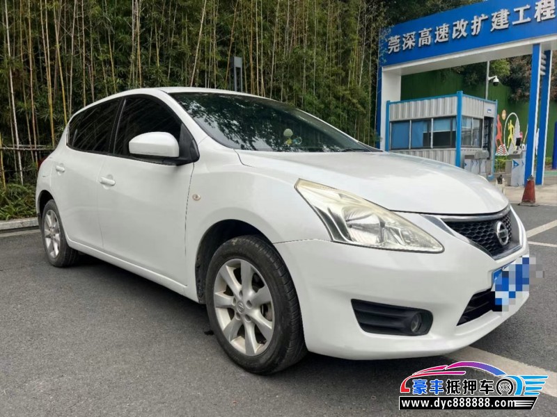 15年日产骐达轿车抵押车出售