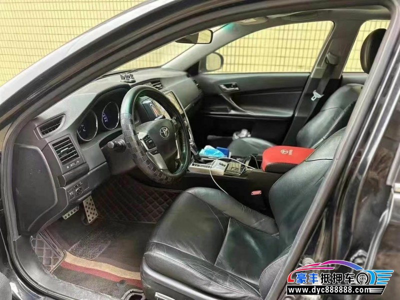 11年丰田锐志轿车抵押车出售