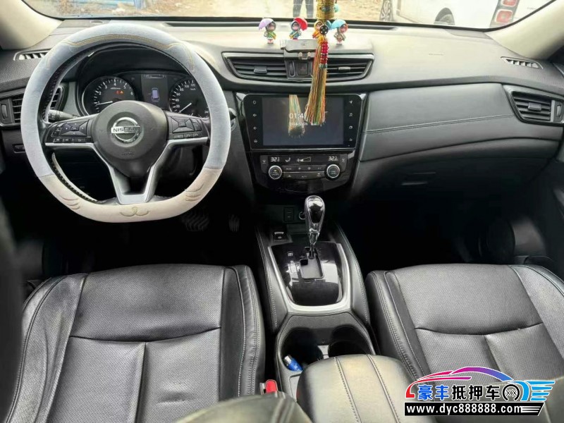 20年日产奇骏轿车抵押车出售