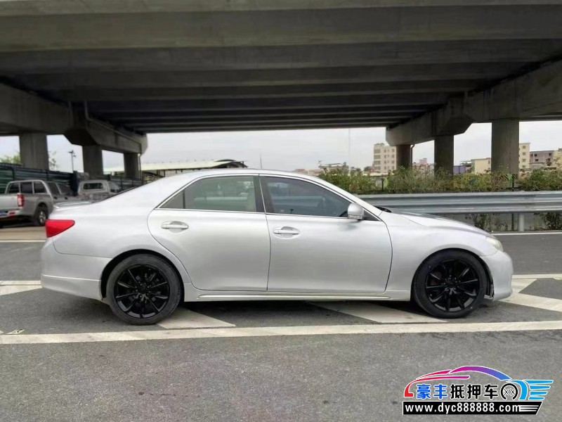 12年丰田锐志轿车抵押车出售