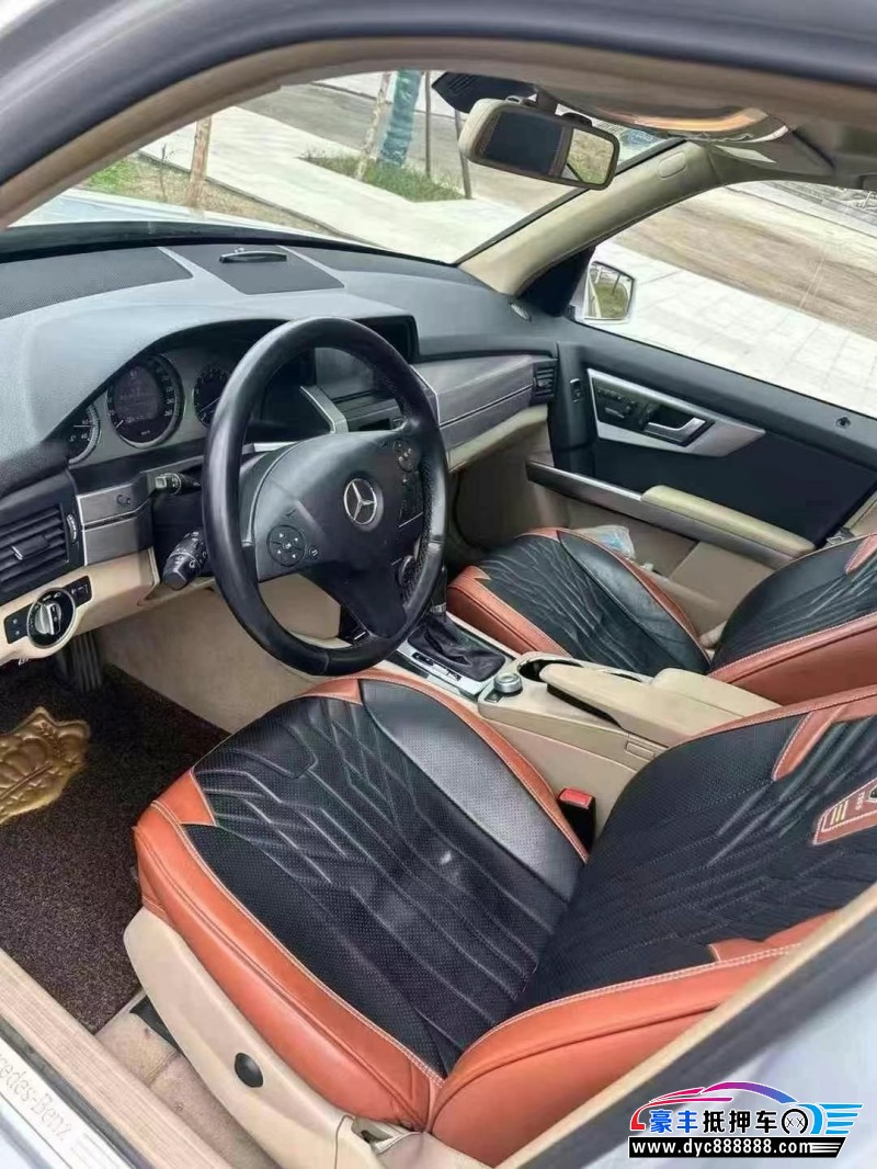 11年奔驰GLK轿车抵押车出售