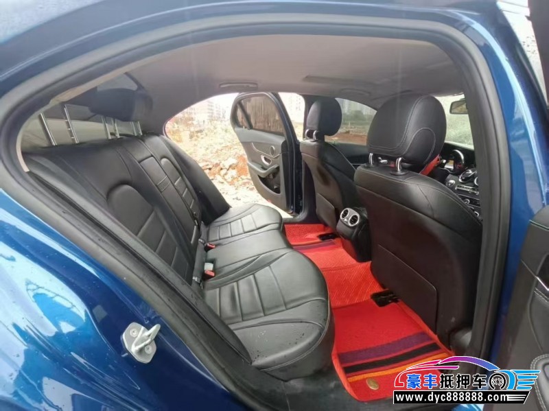 18年奔驰C轿车抵押车出售