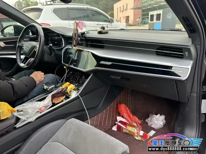 21年奥迪A6L轿车抵押车出售