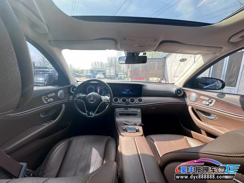 20年奔驰E轿车抵押车出售