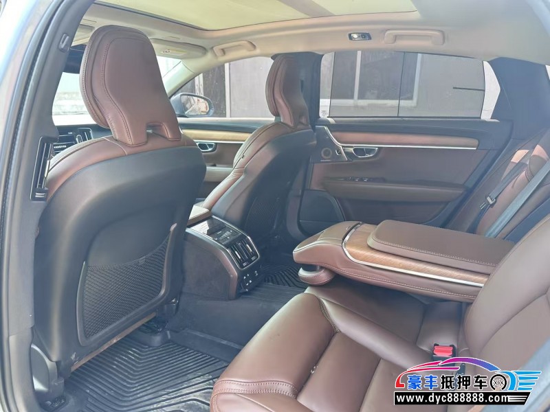 20年沃尔沃S90轿车抵押车出售