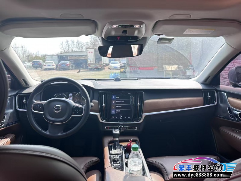 20年沃尔沃S90轿车抵押车出售