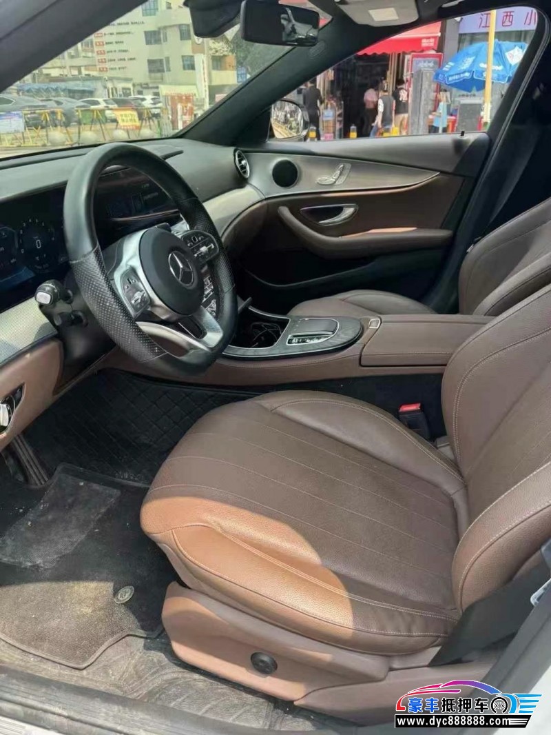 20年奔驰E轿车抵押车出售