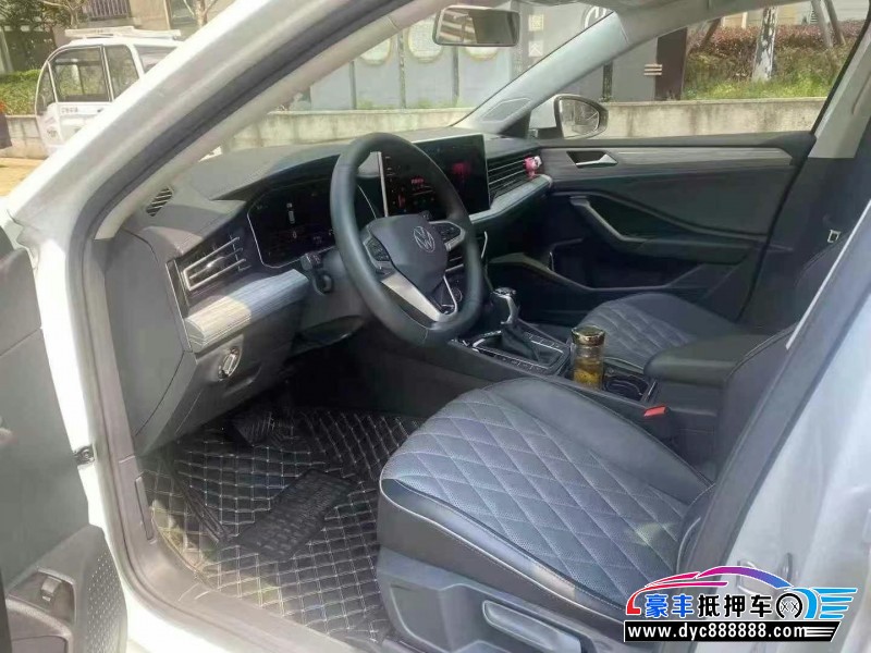 23年大众速腾轿车抵押车出售