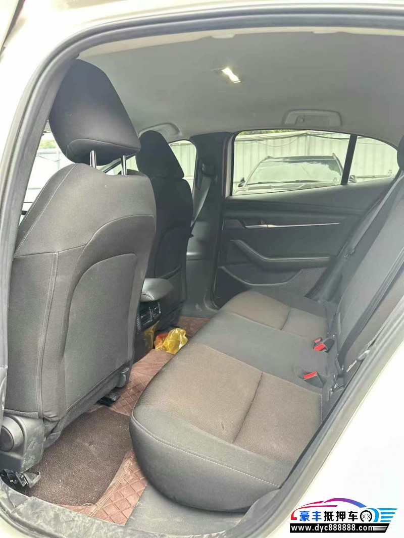 22年马自达昂克赛拉轿车抵押车出售