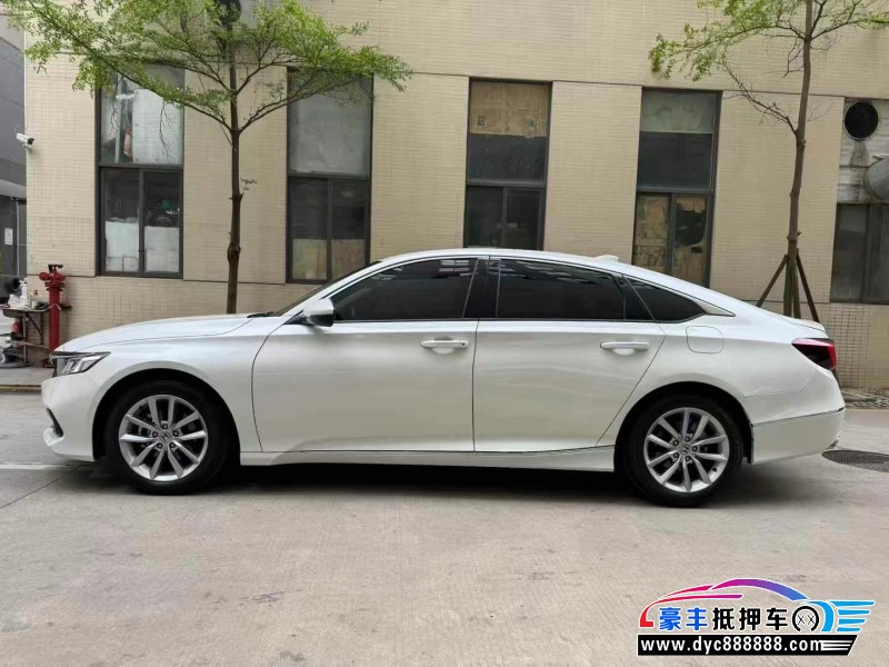 22年本田雅阁轿车抵押车出售