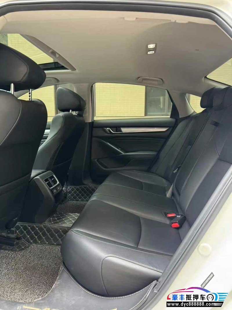 22年本田雅阁轿车抵押车出售