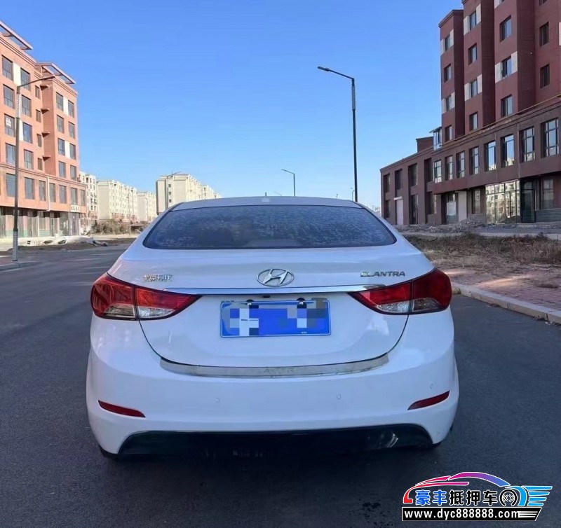 15年现代朗动轿车抵押车出售