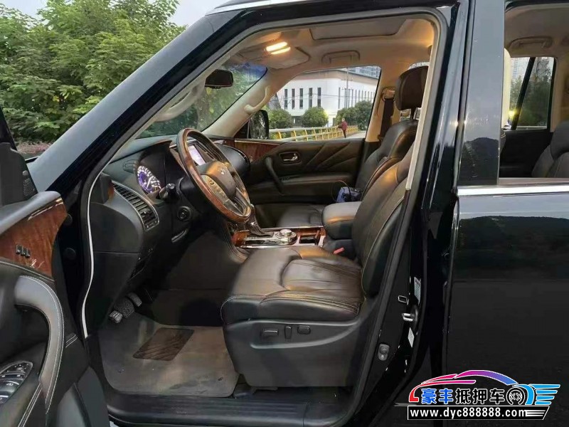 18年英菲尼迪QX80轿车抵押车出售