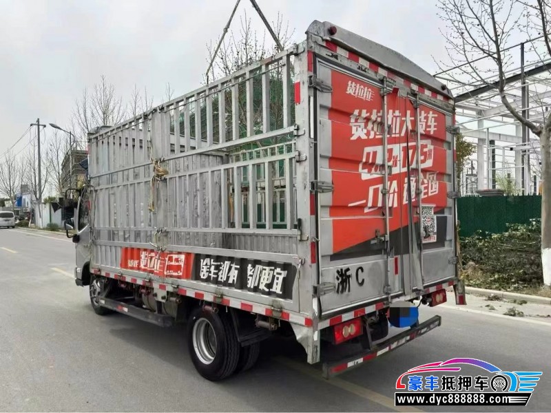 23年福田领航轿车抵押车出售