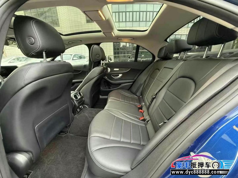 21年奔驰C轿车抵押车出售