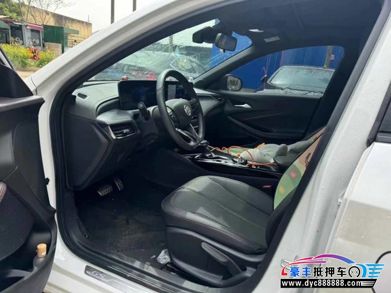 23年别克威朗轿车抵押车出售